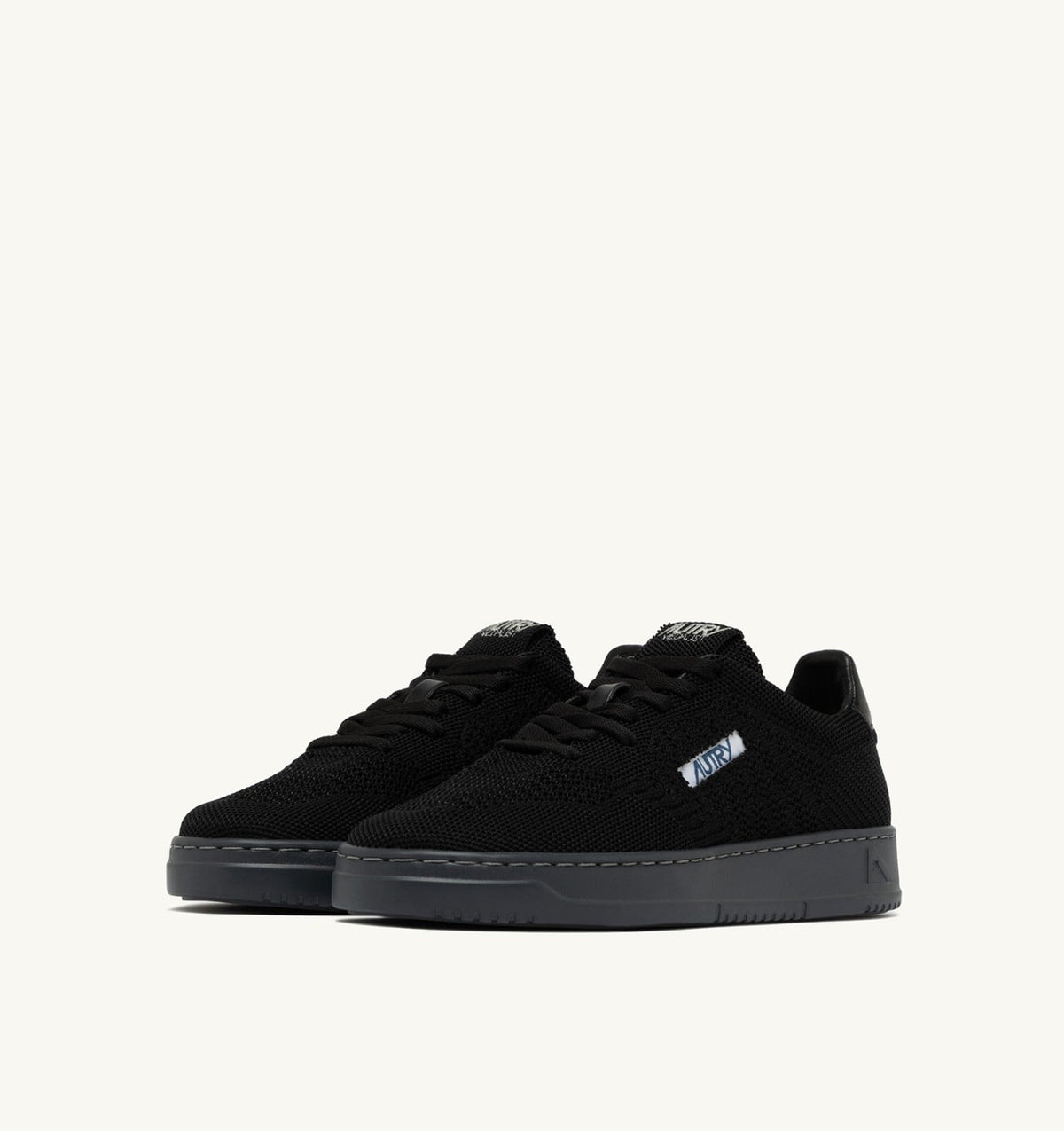 AUTRY Man MEDALIST EASEKNIT LOW SNEAKERS IN BLACK KNIT