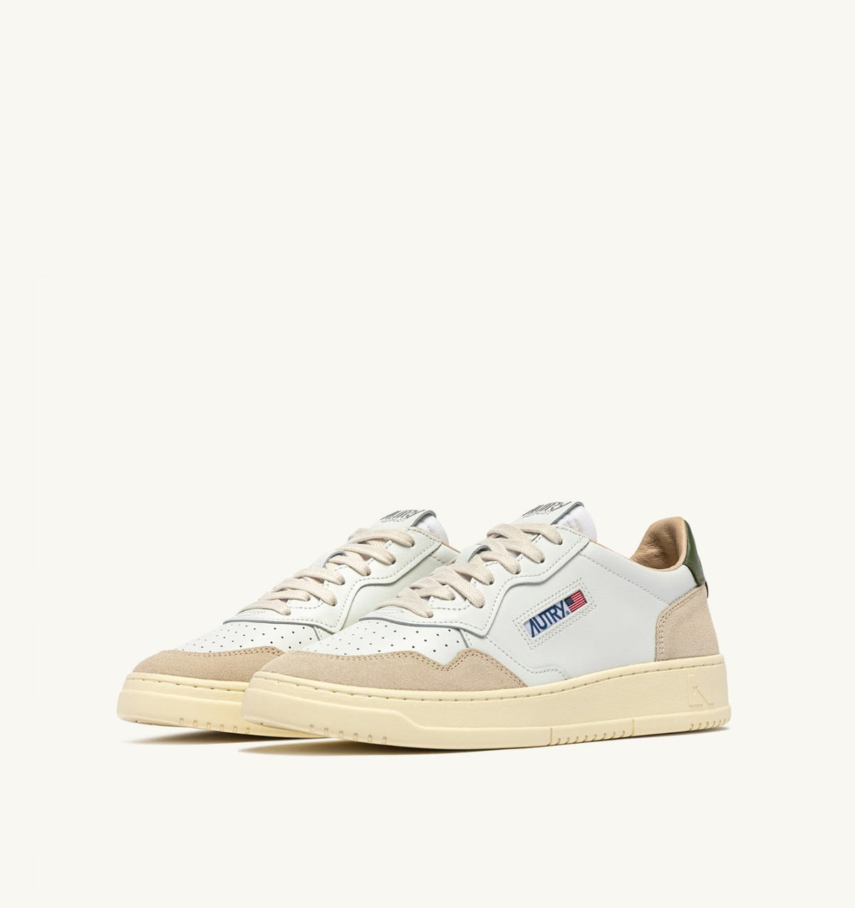AUTRY Man MEDALIST LOW SNEAKERS IN WHITE LEATHER AND BRONZE GREEN SUEDE