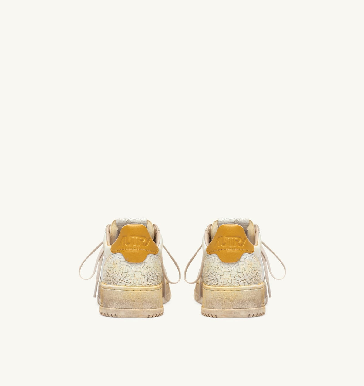 AUTRY Man MEDALIST LOW SUPER VINTAGE SNEAKERS IN WHITE AND YELLOW LEATHER