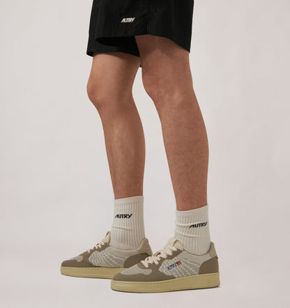 AUTRY Man MEDALIST EASEKNIT LOW SNEAKERS IN IVORY WHITE AND PELICAN KNIT