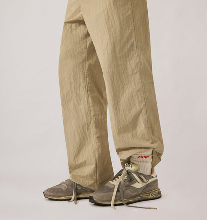 AUTRY Man REELWIND SUPER VINTAGE SNEAKERS IN WHITE AND BLACK SUEDE AND NYLON