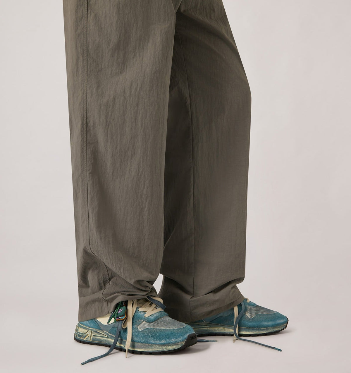 AUTRY Man REELWIND SUPER VINTAGE SNEAKERS IN MALLARD BLUE AND WHITE SUEDE AND NYLON