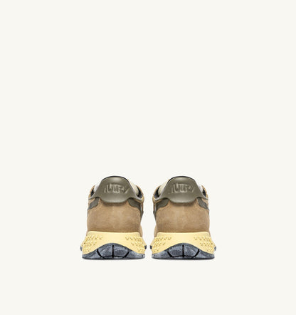 AUTRY Man REELWIND LOW SNEAKERS IN FOAM SUGAR AND COVERT GREEN NYLON AND SUEDE