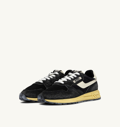 AUTRY Man REELWIND LOW SNEAKERS IN BLACK SUGAR AND MARSHMALLOW NYLON AND SUEDE