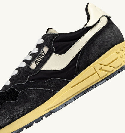 AUTRY Man REELWIND LOW SNEAKERS IN BLACK SUGAR AND MARSHMALLOW NYLON AND SUEDE