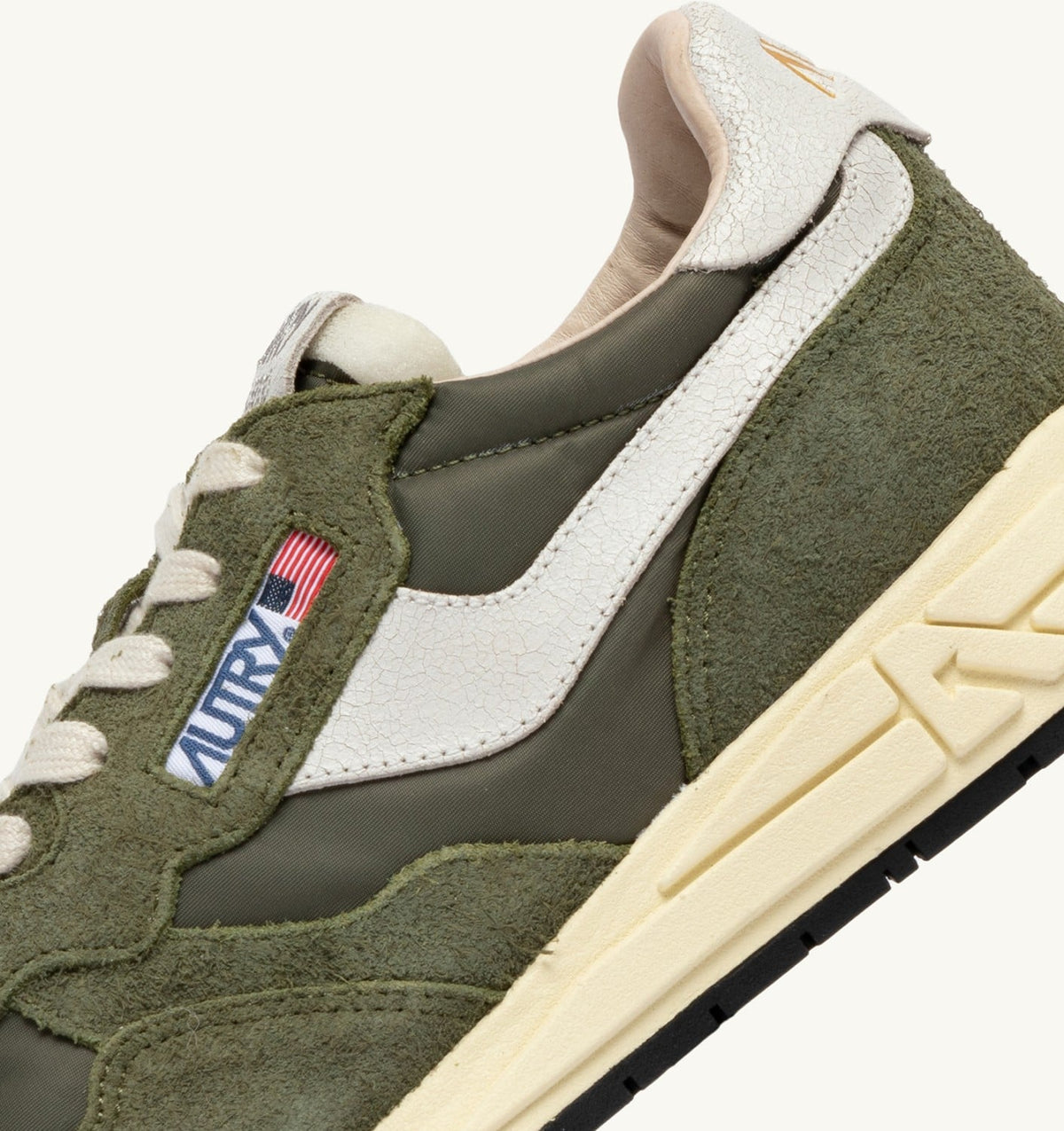 AUTRY Man REELWIND LOW SNEAKERS IN WHITE AND SAGE NYLON AND SUEDE