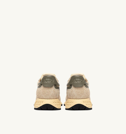 AUTRY Man REELWIND LOW SNEAKERS IN ECRU AND COVERT GREEN NYLON AND SUEDE