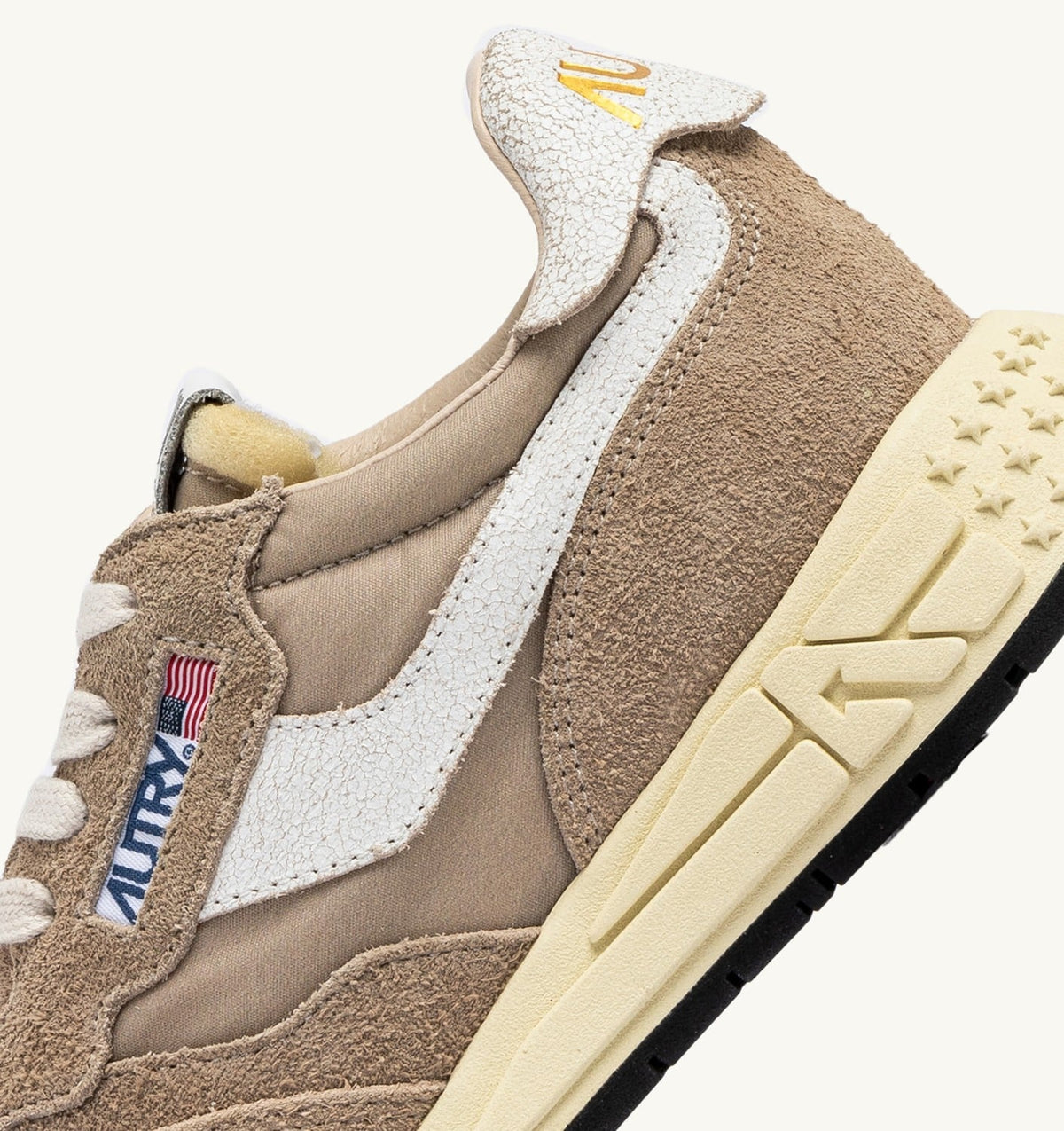 AUTRY Man REELWIND LOW SNEAKERS IN PEPPER AND WHITE NYLON AND SUEDE