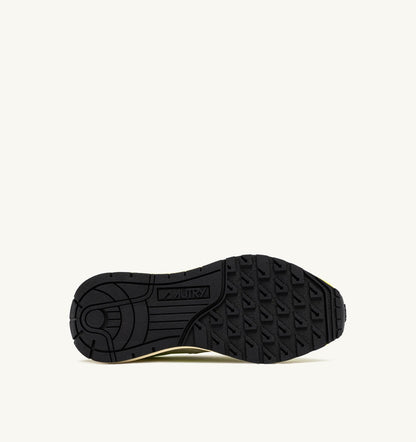 AUTRY Man REELWIND LOW SNEAKERS IN WHITE AND EVENING PRIMROSE NYLON AND SUEDE