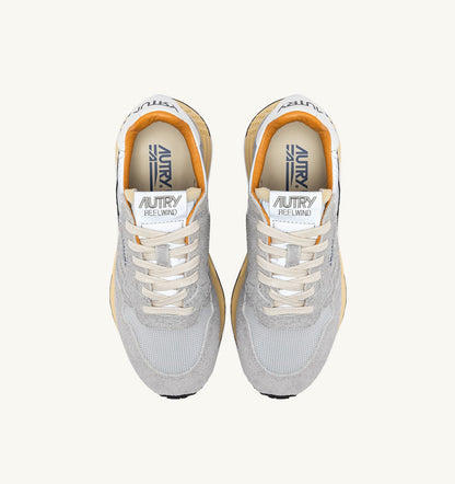 AUTRY Man REELWIND LOW SNEAKERS IN SAND SUEDE AND REFLECTIVE NYLON