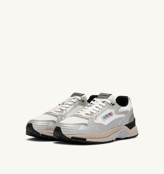 AUTRY Man HYPERWAY SNEAKERS IN SILVER, WHITE AND IRISH CREAM SYNTHETIC LEATHER AND MESH