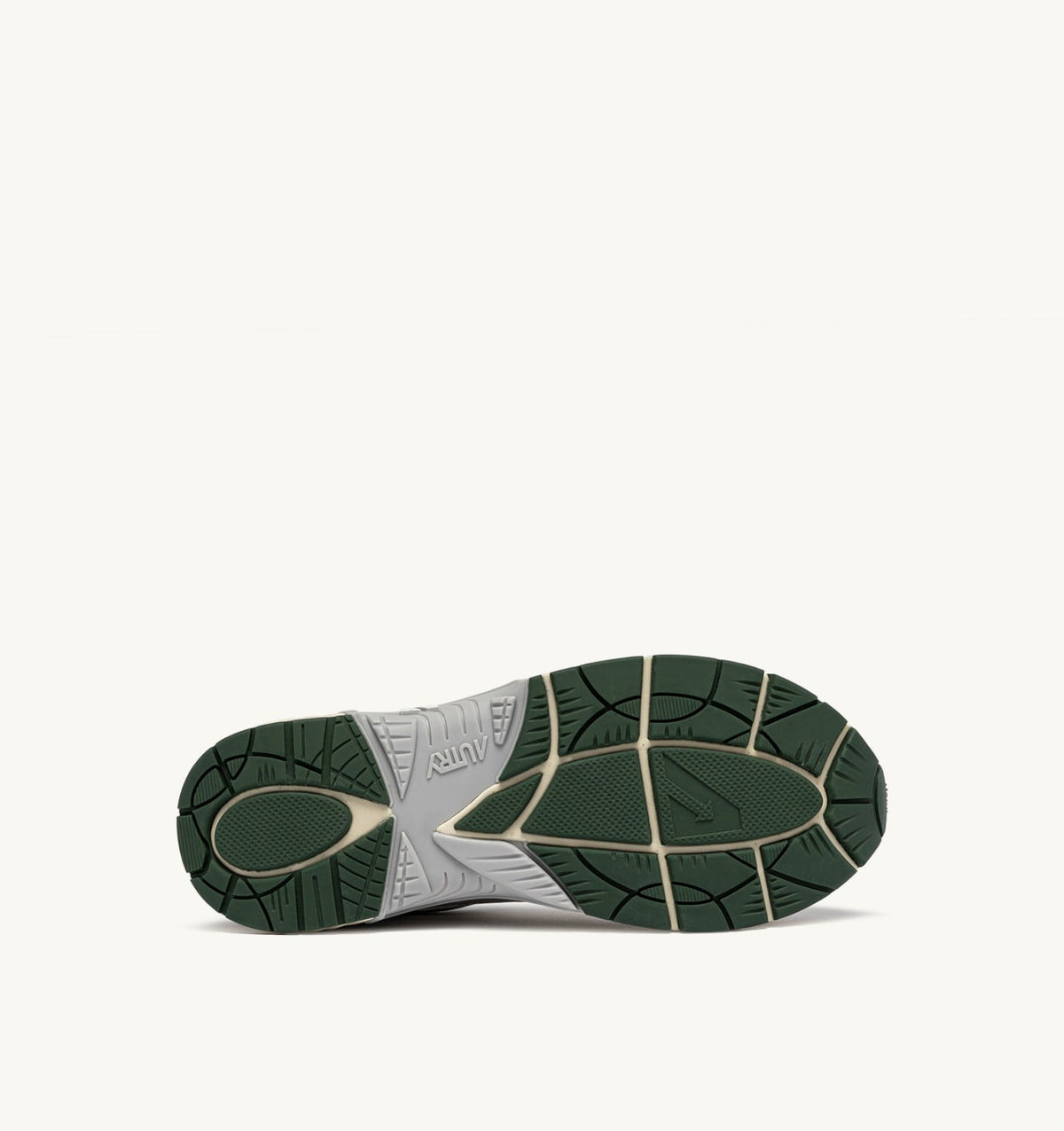 AUTRY Man HYPERWAY SNEAKERS IN SILVER, WHISPER WHITE AND MOUNTAIN SYNTHETIC LEATHER AND MESH