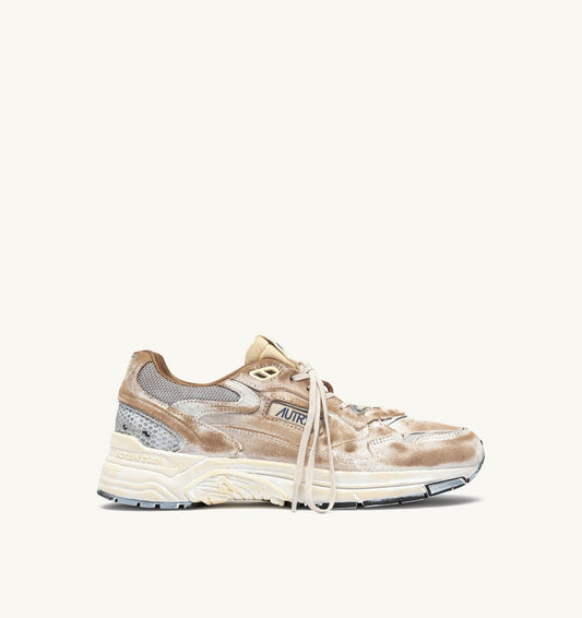 AUTRY Man HYPERWAY SUPER VINTAGE SNEAKERS IN MILKSHAKE AND SILVER SUEDE