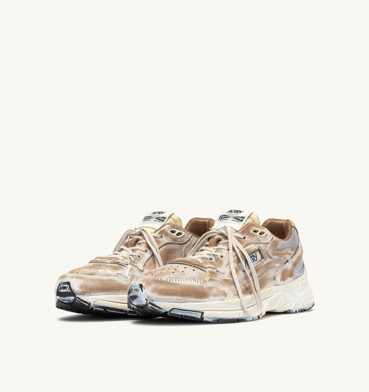 AUTRY Man HYPERWAY SUPER VINTAGE SNEAKERS IN MILKSHAKE AND SILVER SUEDE