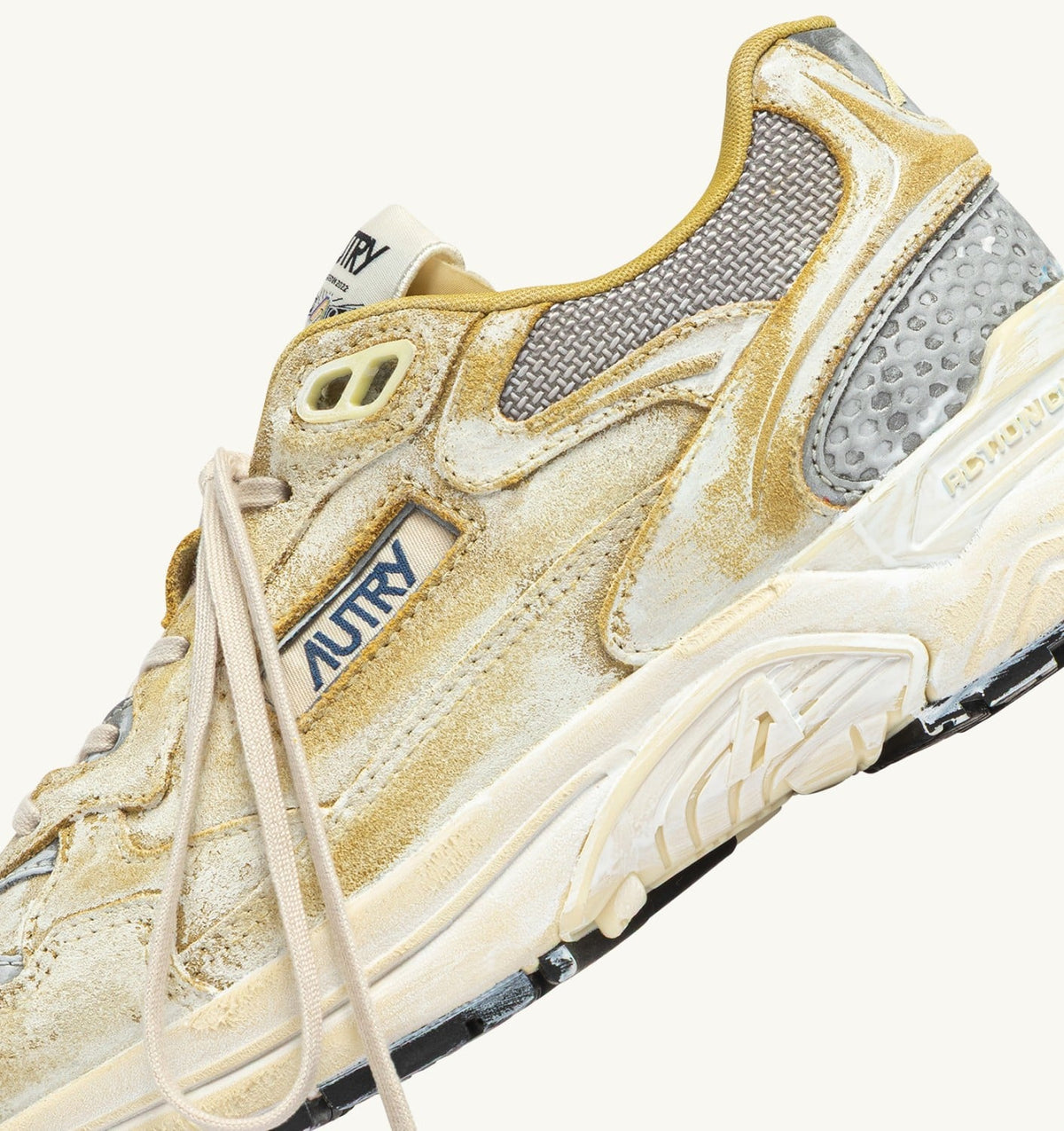 AUTRY Man HYPERWAY SUPER VINTAGE SNEAKERS IN YELLOW AND SILVER SUEDE