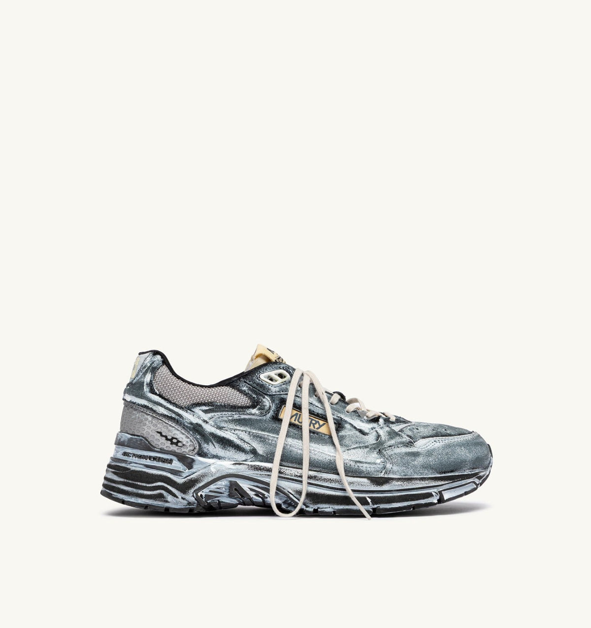 AUTRY Man HYPERWAY SUPER VINTAGE SNEAKERS IN BLACK AND SILVER SUEDE
