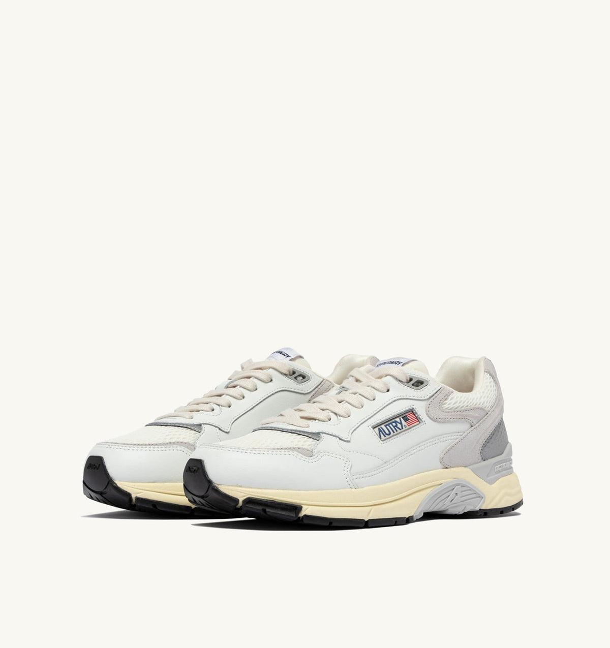 AUTRY Man HYPERWAY SNEAKERS IN WHITE AND GRAY MESH AND LEATHER
