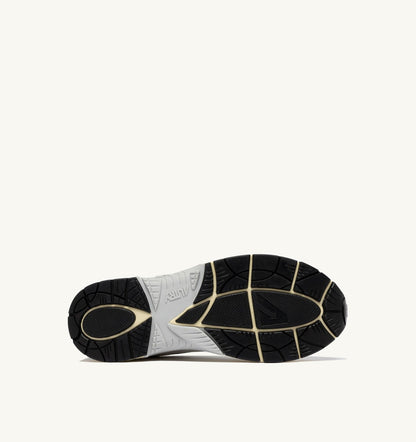 AUTRY Man HYPERWAY SNEAKERS IN WHITE AND GRAY MESH AND LEATHER