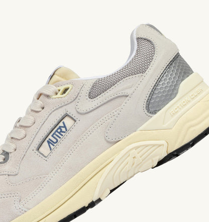 AUTRY Man HYPERWAY SNEAKERS IN WHITE AND SILVER MESH AND SUEDE