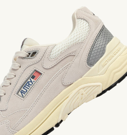 AUTRY Man HYPERWAY SNEAKERS IN WHITE AND SILVER MESH AND SUEDE
