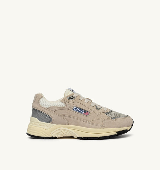 AUTRY Man HYPERWAY SNEAKERS IN SAND BROWN AND SILVER-TONE SUEDE AND MESH