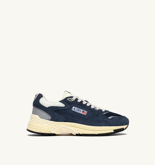 AUTRY Man HYPERWAY SNEAKERS IN BLUETTE AND MARSHMALLOW MESH AND SUEDE