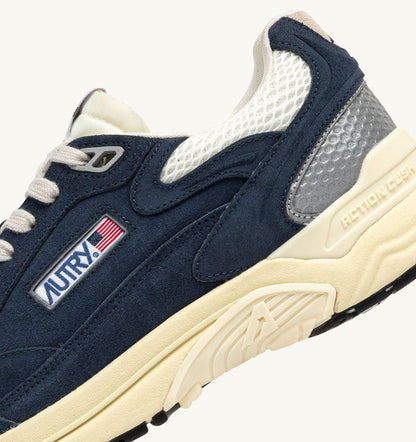 AUTRY Man HYPERWAY SNEAKERS IN BLUETTE AND MARSHMALLOW MESH AND SUEDE