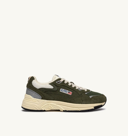 AUTRY Man HYPERWAY SNEAKERS IN MARSHMALLOW AND SAGE SUEDE AND MESH