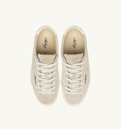 AUTRY Man WINDSCAPE LOW SNEAKERS IN ROCK AND MARSHMALLOW SUEDE
