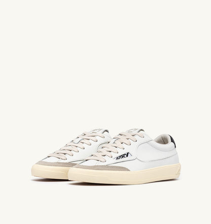 AUTRY Man WINDSCAPE LOW SNEAKERS IN WHITE AND BLACK LEATHER