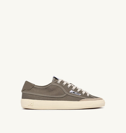 AUTRY Man WINDSCAPE LOW SNEAKERS IN MILITARY CANVAS