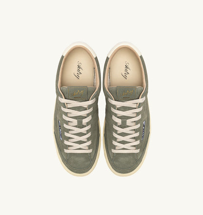 AUTRY Man WINDSCAPE LOW SNEAKERS IN SMOKED GREEN AND MARSHMALLOW SUEDE