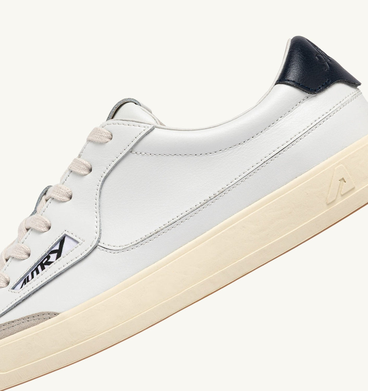 AUTRY Man WINDSCAPE LOW SNEAKERS IN WHITE AND SPACE LEATHER