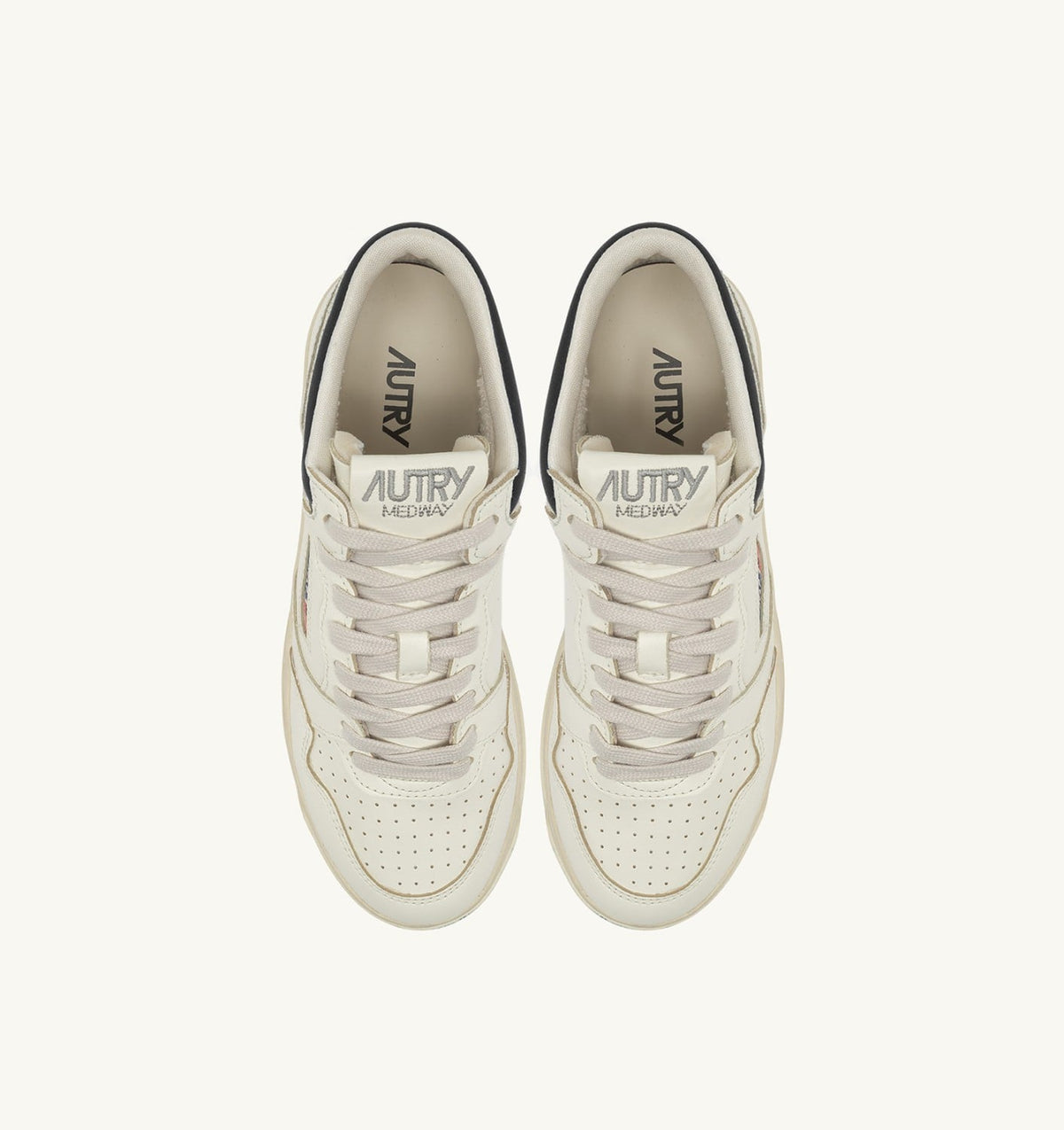 AUTRY Man MED-WAY SNEAKERS IN LEATHER COLOR MARSHMALLOW AND BLACK