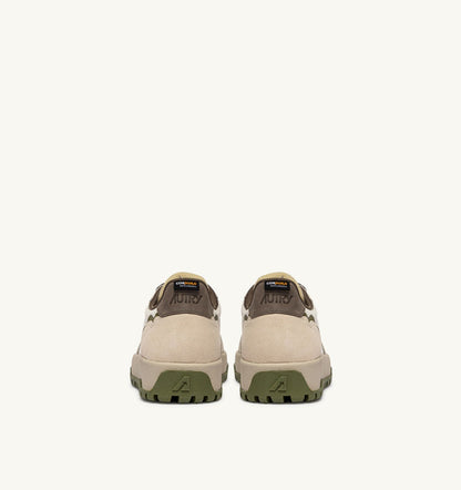 AUTRY Man WILDPACE LOW SNEAKERS IN WIFE AND CHOCOLATE RIPSTOP NYLON AND SUEDE