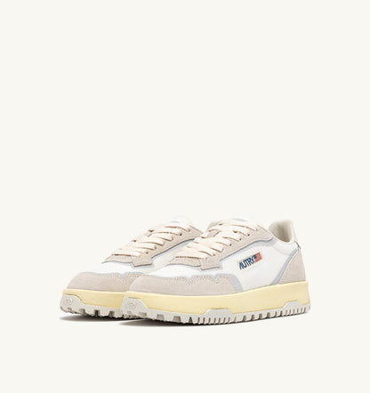 AUTRY Man WILDPACE LOW SNEAKERS IN WHITE AND MARSHMALLOW DRAGON MESH AND SUEDE
