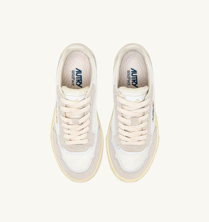 AUTRY Man WILDPACE LOW SNEAKERS IN WHITE AND MARSHMALLOW DRAGON MESH AND SUEDE