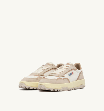 AUTRY Man WILDPACE LOW SNEAKERS IN WHISPER WHITE AND SAND DRAGON MESH AND SUEDE