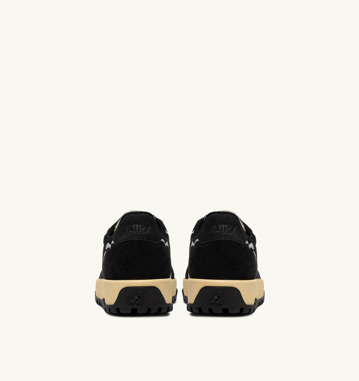 AUTRY Man WILDPACE LOW SNEAKERS IN BLACK DRAGON MESH AND SUEDE