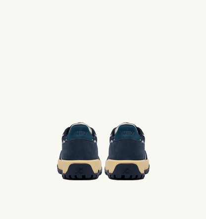 AUTRY Man WILDPACE LOW SNEAKERS IN BLUETTE DRAGON MESH AND SUEDE