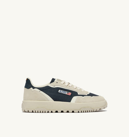 AUTRY Man WILDPACE LOW SNEAKERS IN WHITE AND SPACE BLUE CORDURA AND SUEDE