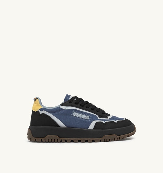 AUTRY Man WILDPACE LOW SNEAKERS IN RIPSTOP NYLON AND LEATHER COLOR DARK BLUE AND BLACK