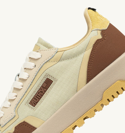 AUTRY Man WILDPACE LOW SNEAKERS IN RIPSTOP NYLON AND LEATHER COLOR FOG AND THRUSH