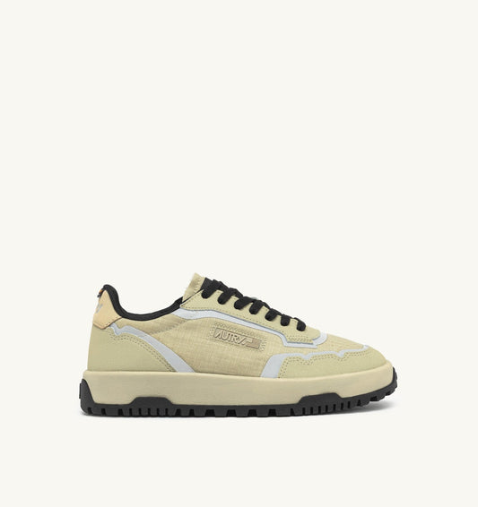AUTRY Man WILDPACE LOW SNEAKERS IN RIPSTOP NYLON AND LEATHER COLOR TIDAL FOAM AND REFLEX
