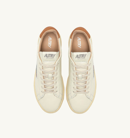 AUTRY Man DALLAS LOW SNEAKERS IN MARSHMALLOW AND BROWN SUGAR LEATHER