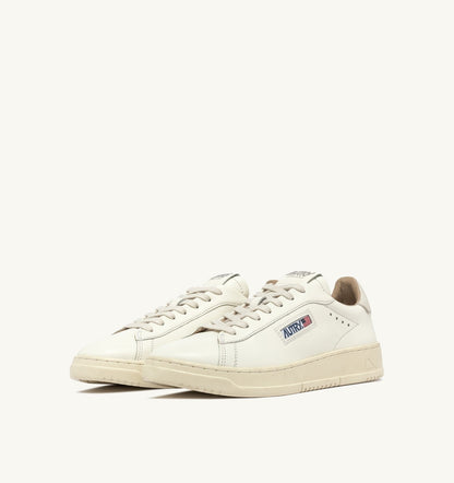 AUTRY Man DALLAS LOW SNEAKERS IN WHITE LEATHER