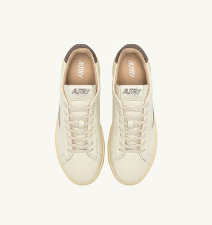 AUTRY Man DALLAS LOW SNEAKERS IN MARSHMALLOW AND MOREL LEATHER