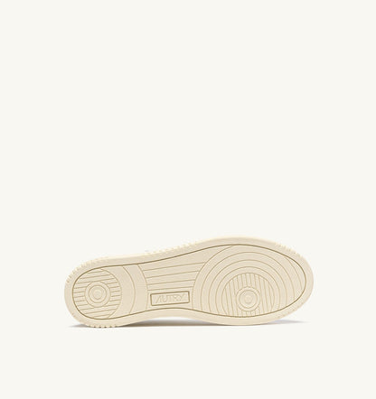 AUTRY Man DALLAS LOW SNEAKERS IN LODEN GREEN AND MARSHMALLOW LEATHER