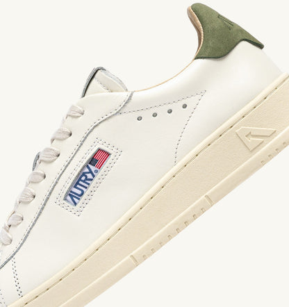 AUTRY Man DALLAS LOW SNEAKERS IN LODEN GREEN AND MARSHMALLOW LEATHER
