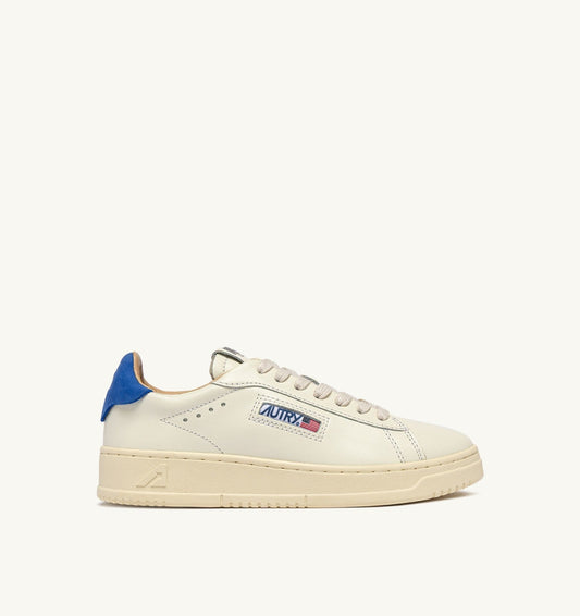 AUTRY Man DALLAS LOW SNEAKERS IN MARSHMALLOW AND LAPIS BLUE LEATHER